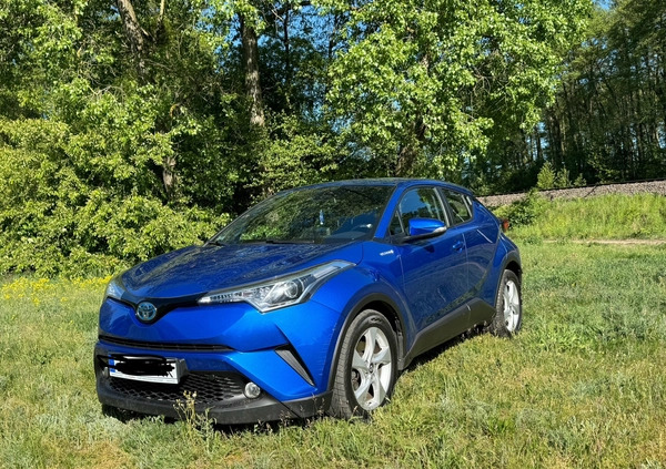 Toyota C-HR cena 77600 przebieg: 115200, rok produkcji 2018 z Konin małe 781
